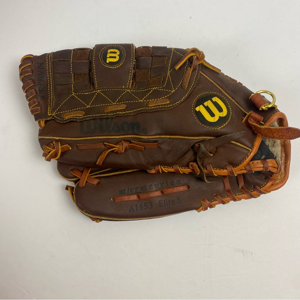 Wilson Limited Team Series Edition A1653 Team 13” Pattern Right Hand Crown Web